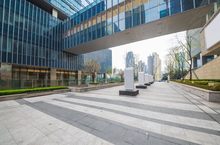 Blog 281 Soluții de montaj pavaj pentru spații comerciale cu trafic intens